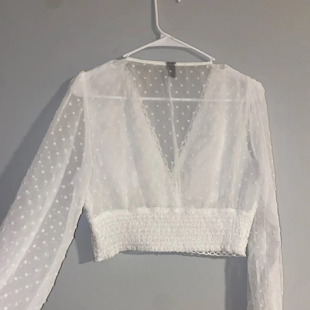 White lace crop top - Picture 6 of 8
